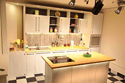 ����������